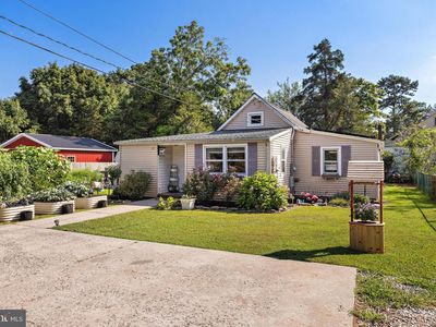 47 Newell Ave