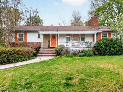 7 Squire Ln