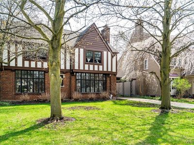 133 Fairlawn Dr