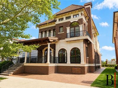 2612 National Dr