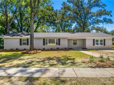 4305 Moffett Rd