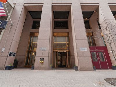 75 Wall St #18FG
