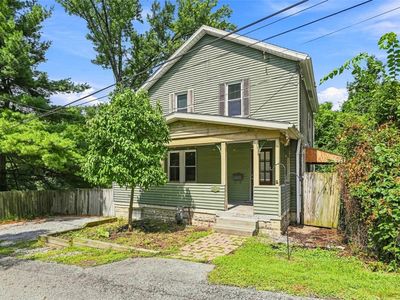 1221 Oakleaf Dr