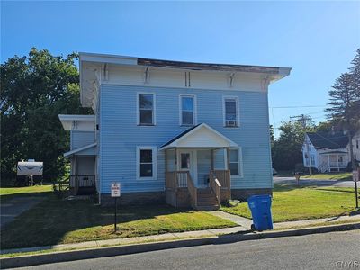 100 Main St