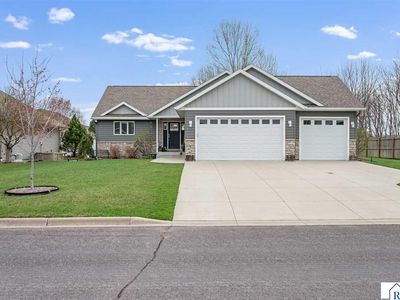 2292 Deerwood Dr