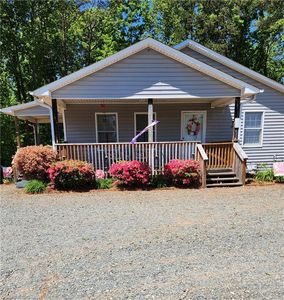 2095 Piney Mountain Rd