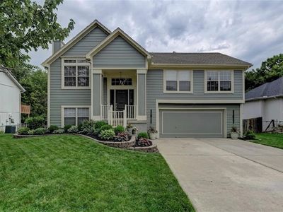 900 SW Daney Dr