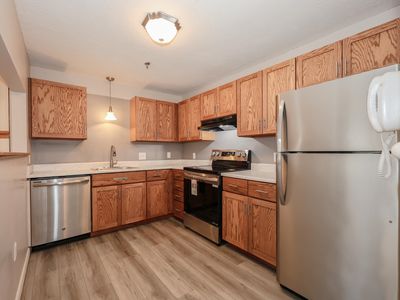 300 Candlewood Park #12