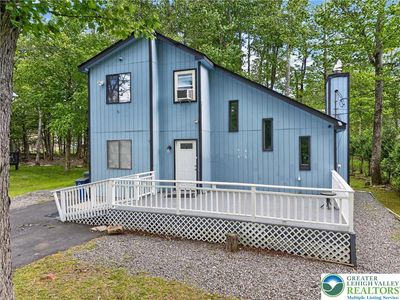 3335 Woodland Dr