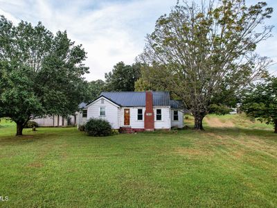 7958 Blue Springs Pkwy