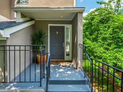 9 Saint Claire Ln NE