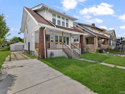 145 Waverly St