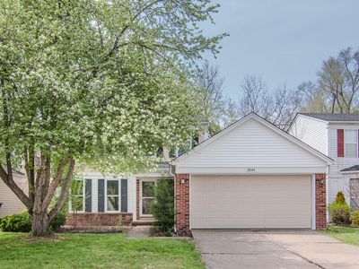 3044 Turnberry Ln