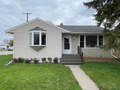 322 4th Ave W