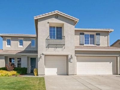6186 Edgehill Dr
