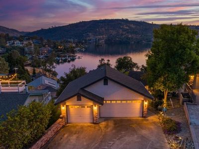 188 Oakhurst Ct