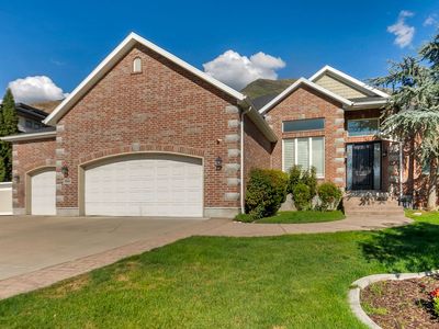9594 N Aztec Dr