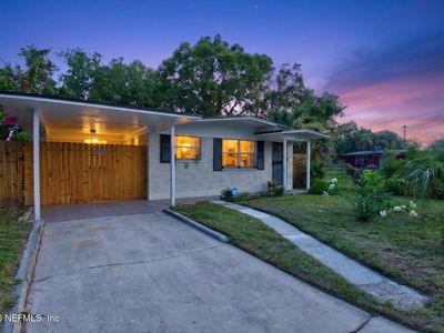 2328 W 10TH Street
