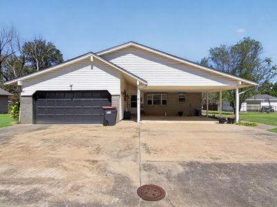 Property at 301 E Layton St, Chelsea, OK