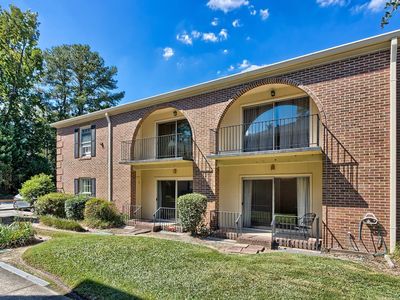 5516 Lakeshore Dr APT 715