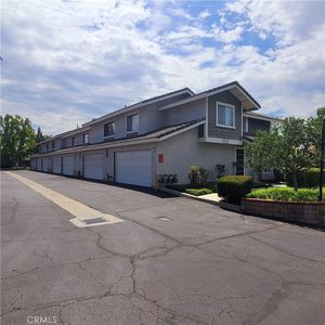 1109 Golden Springs Dr