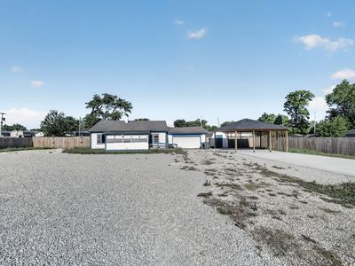 320 Peach Tree Ln
