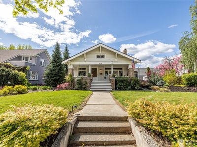 406 Cottage Avenue
