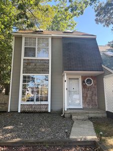 10 Cedar Ct