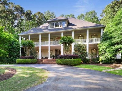 710 Walnut Dr SW
