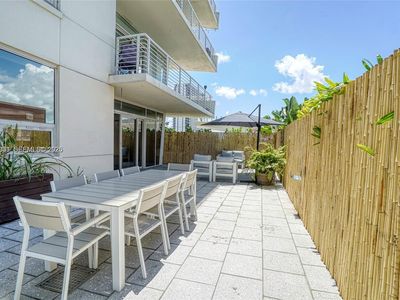 3250 NE 1st Ave APT 515