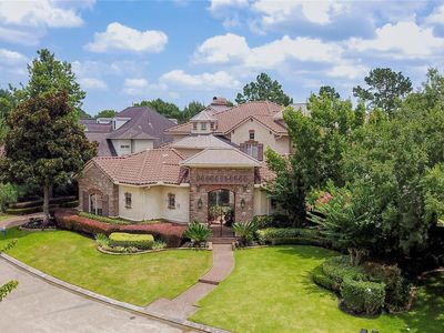 3211 Rosemary Park Ln