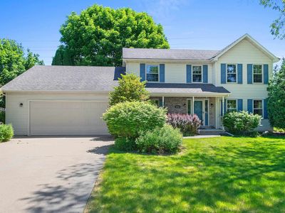 2055 Lynn Dr