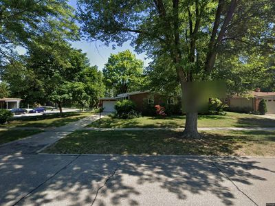 1050 Brooklawn Rd