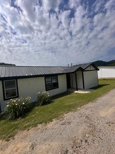 1123 W Old Middle Creek Rd #114