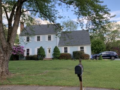 27 Tall Cedar Ct