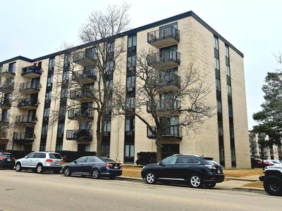 9701 N Dee Rd Unit 6M