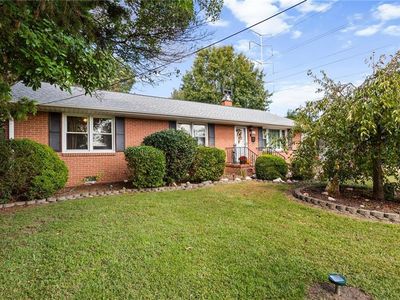 1013 Briarfield Rd