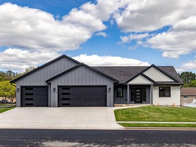 717 Tamarack TRAIL