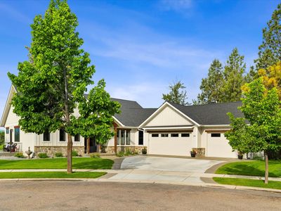 20 Saint Chappelle Ct