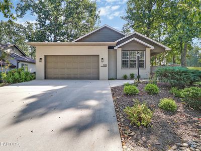 Property at 110 Fairway Dr, Fairfield Glade, TN
