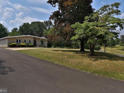 2337 Brownsville Rd