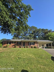 135 Ayers Dr