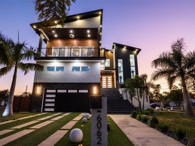 6062 Bayou Grande Blvd NE