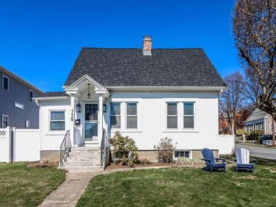 758 Old Stratfield Rd