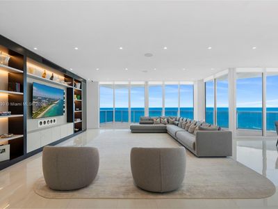 10225 Collins Ave APT 1402