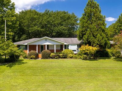 409 White Rd