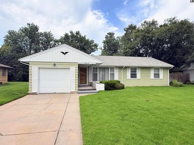 36 Lawndale Park