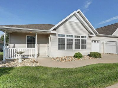1306 Winsor Dr
