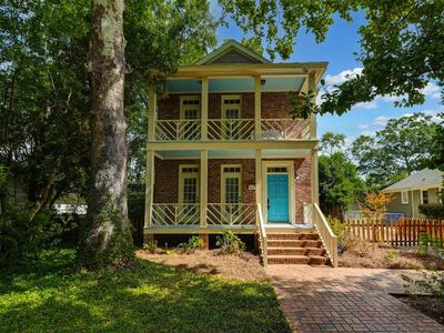 2711 Burney Dr