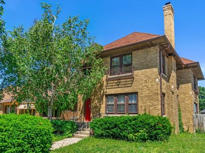 2704 N 46th STREET